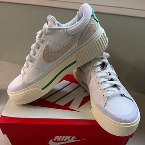 Nike Women's White Legacy lift Sneakers with Green Stripe